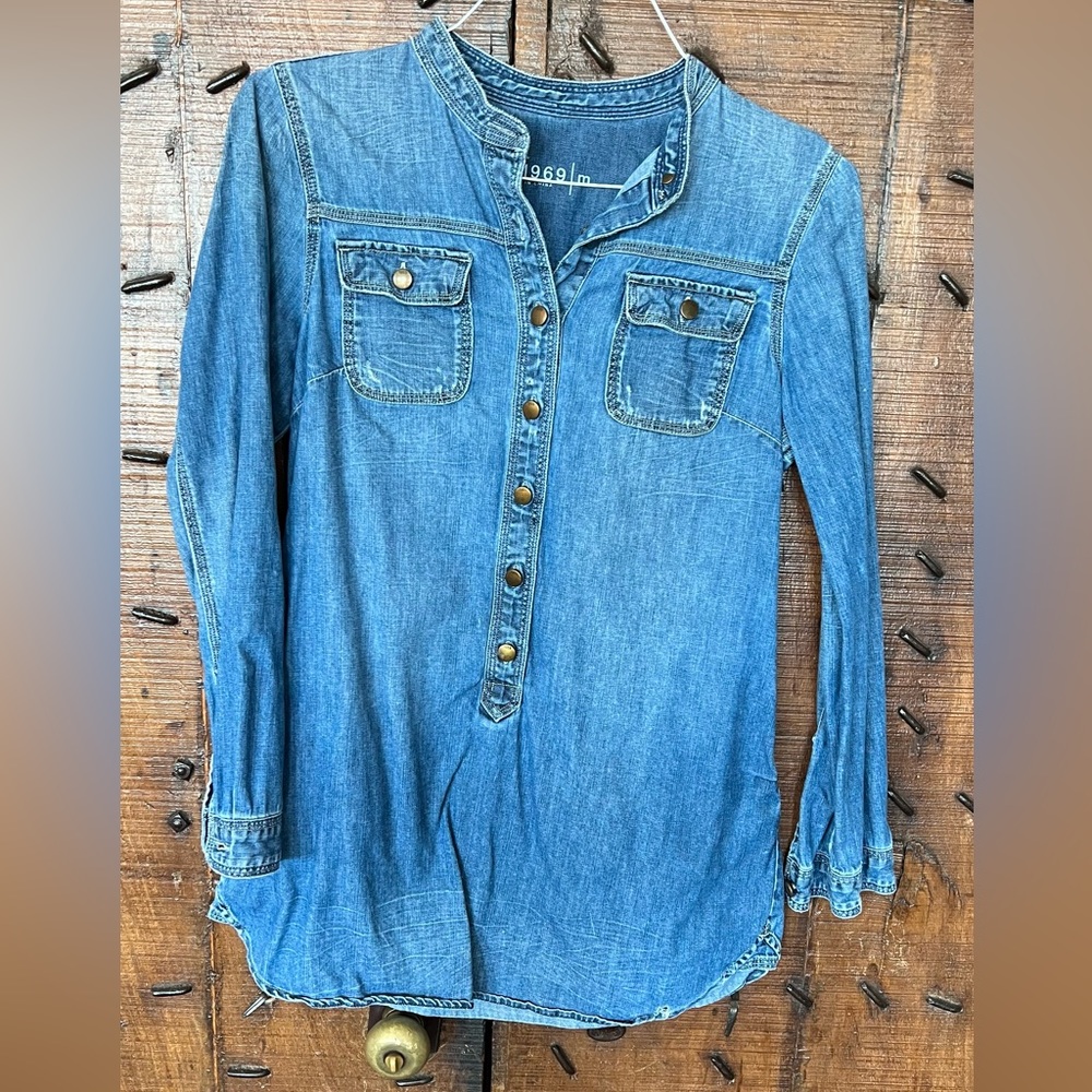 Gap Medium Jean Shirt